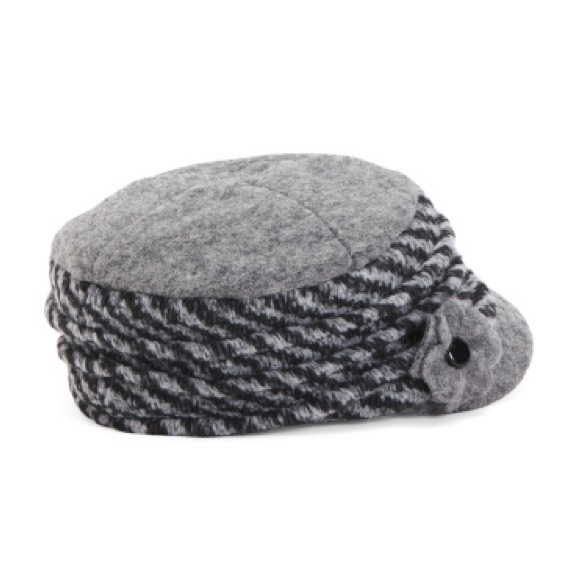 HAT Wool mixed CAPPELLIFICIO GIULIANA
Italy Mixed Media Newsboy Hat With Flower - Picture 3 of 12